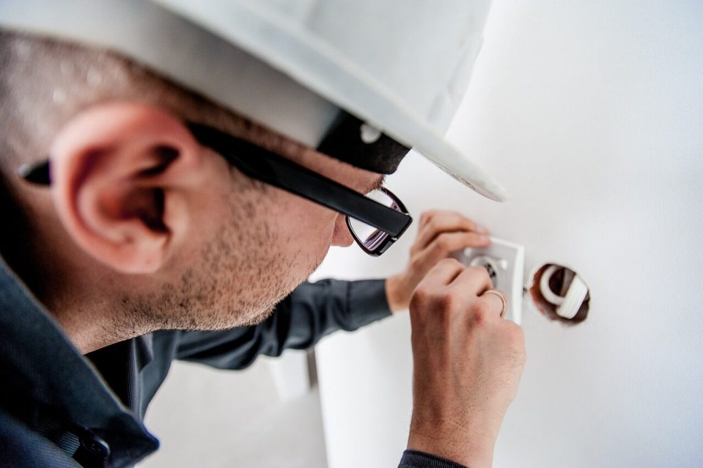 Electrical Plug Installation And Repair In Altona