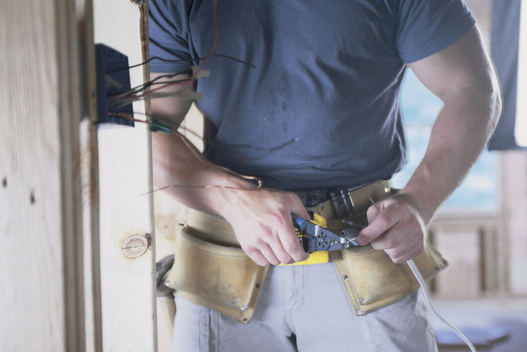 Electricians In Ivanhoe