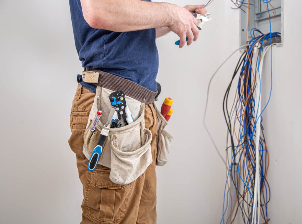 Home Rewiring Services In Keilor