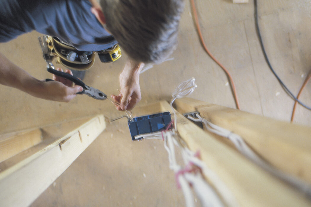 Lyndhurst Home Rewiring Services