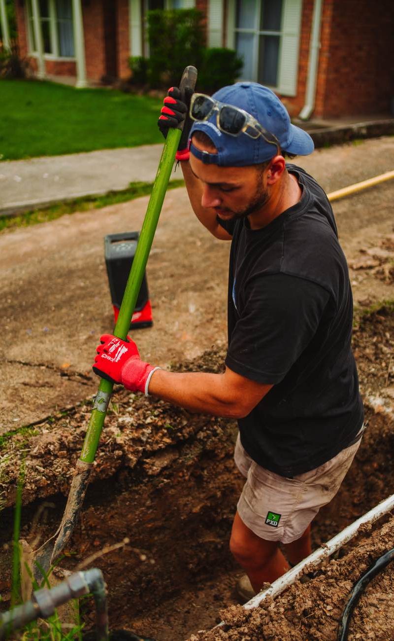 13-richmond-nsw-electrician-installing-underground-conduit 13-richmond-nsw-electrician-installing-underground-conduit