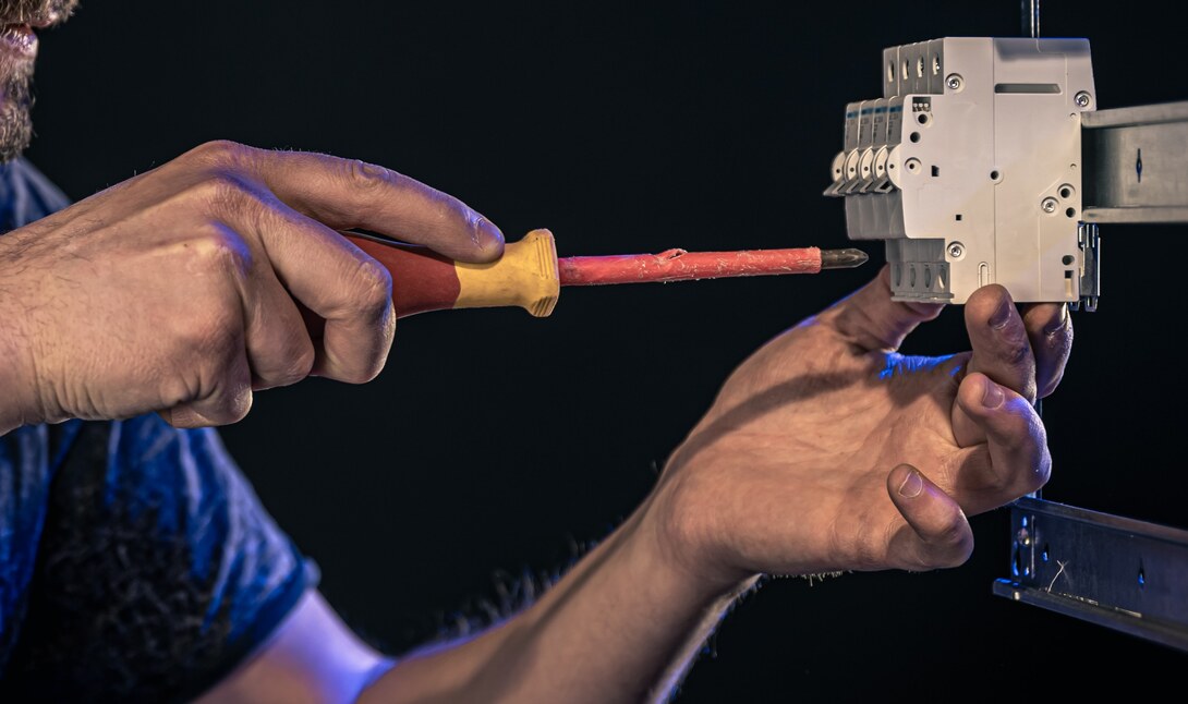 Level 2 Electrician work in Milsons Point