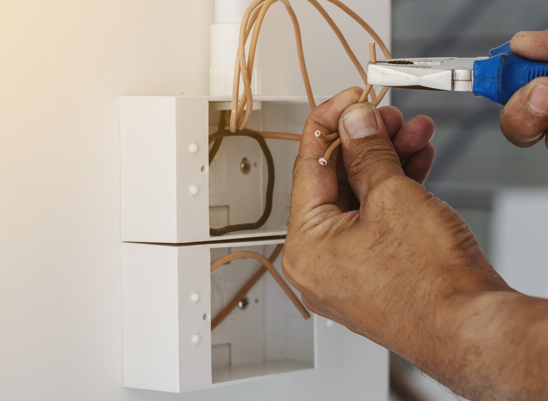 Level 2 Electrician work in Neutral Bay